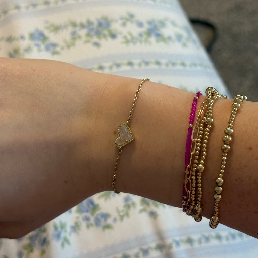 Kendra Scott Gold Heart Bracelet